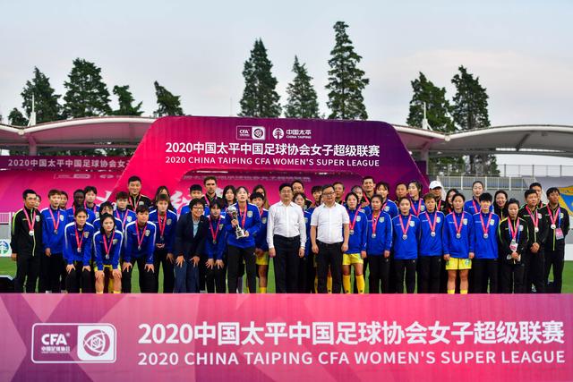 CBA三消息：广东宏远大外援又黄了？三连冠教头杨鸣没队要，山西老队长为胡金秋降薪，葛昭宝有情有义